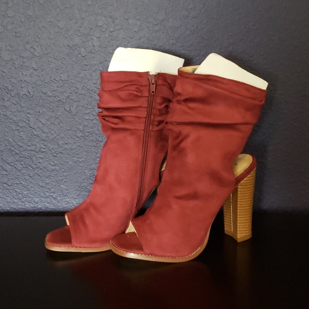 Peep toes heels (Liliana)
